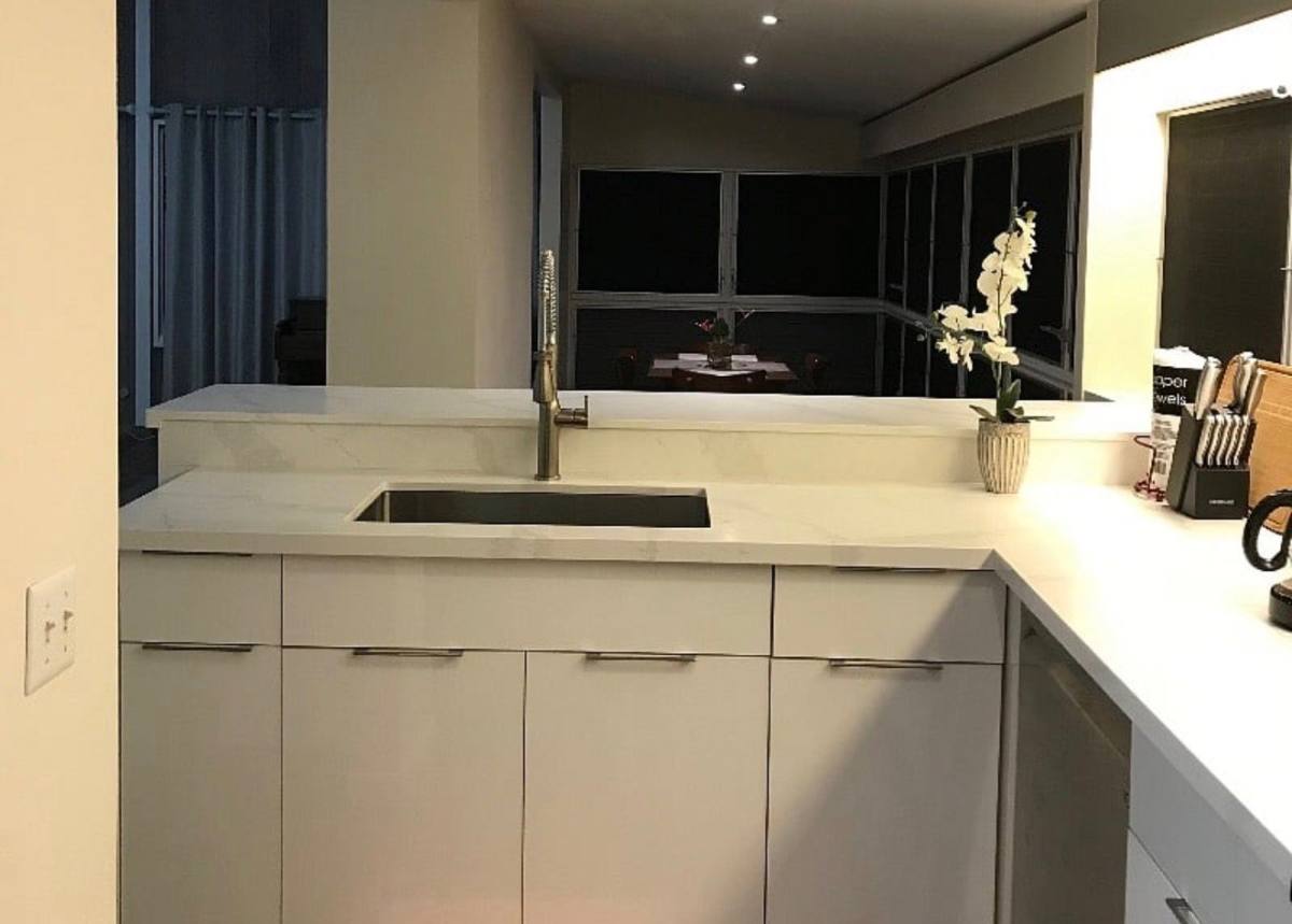 Apartment for rent at 3321 Anoai Place, Honolulu, HI 96822