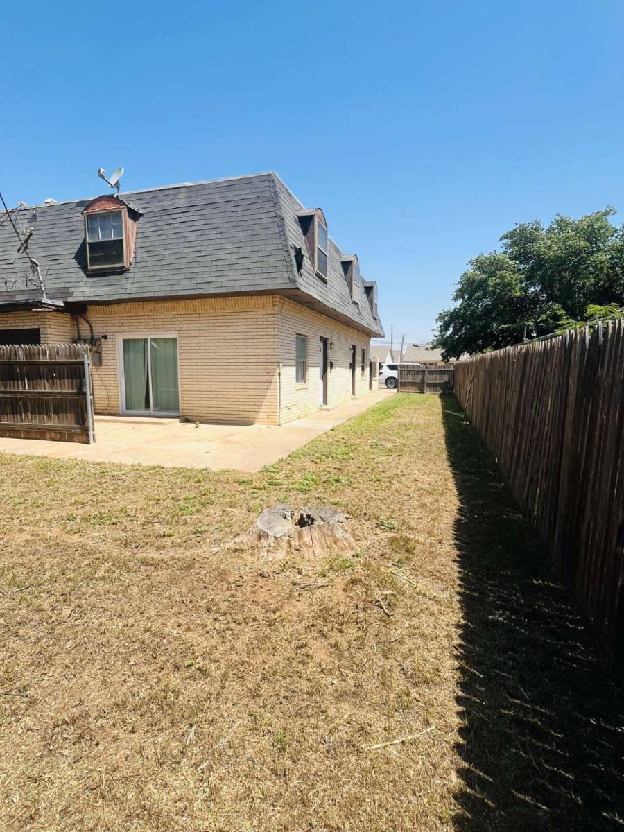 Townhouse for rent at 5433 40th St #A, Lubbock, TX 79414