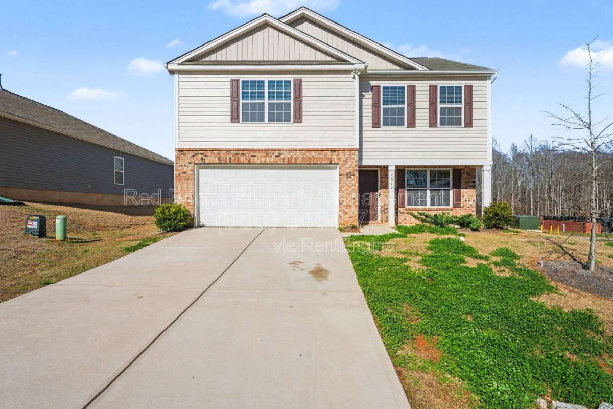 House for rent at 7847 Whispering Stream Dr, Sherrills Ford, NC 28673
