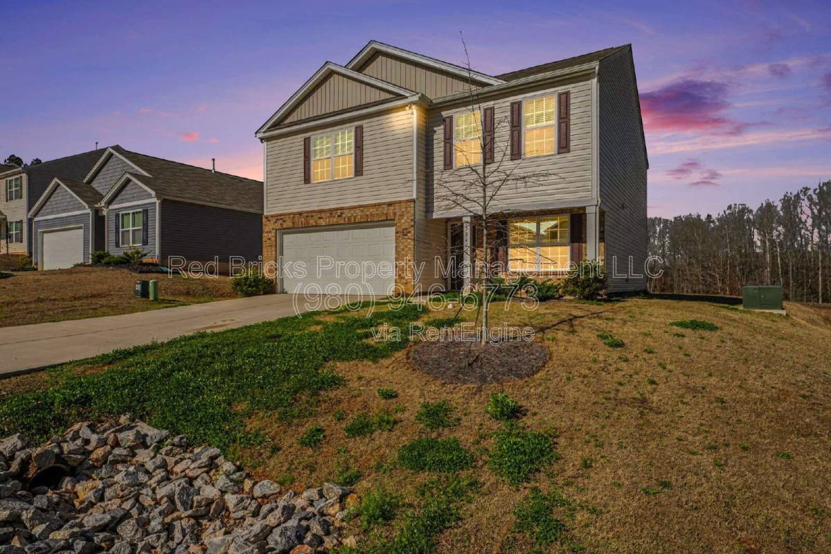 House for rent at 7847 Whispering Stream Dr, Sherrills Ford, NC 28673