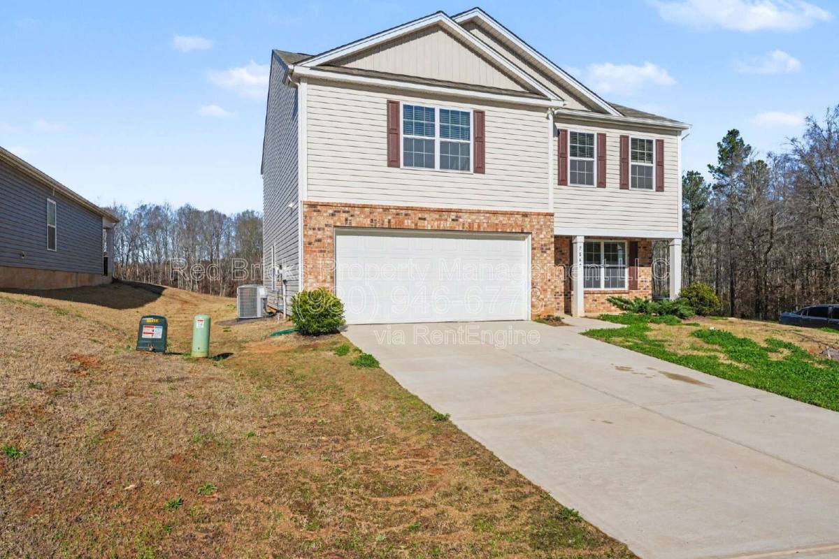 House for rent at 7847 Whispering Stream Dr, Sherrills Ford, NC 28673