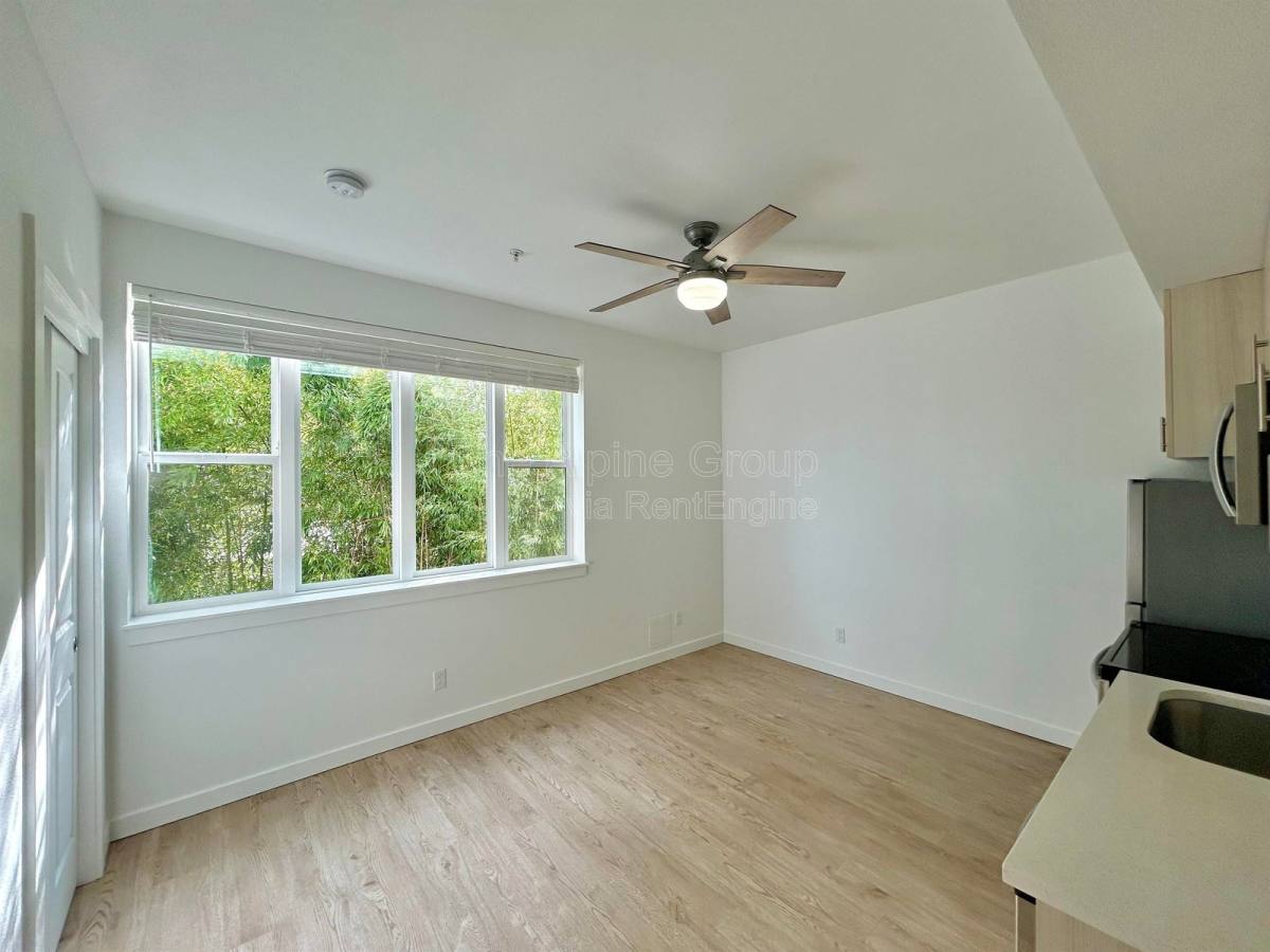 Apartment for rent at 3014 SE 8th Ave #204, Portland, OR 97202