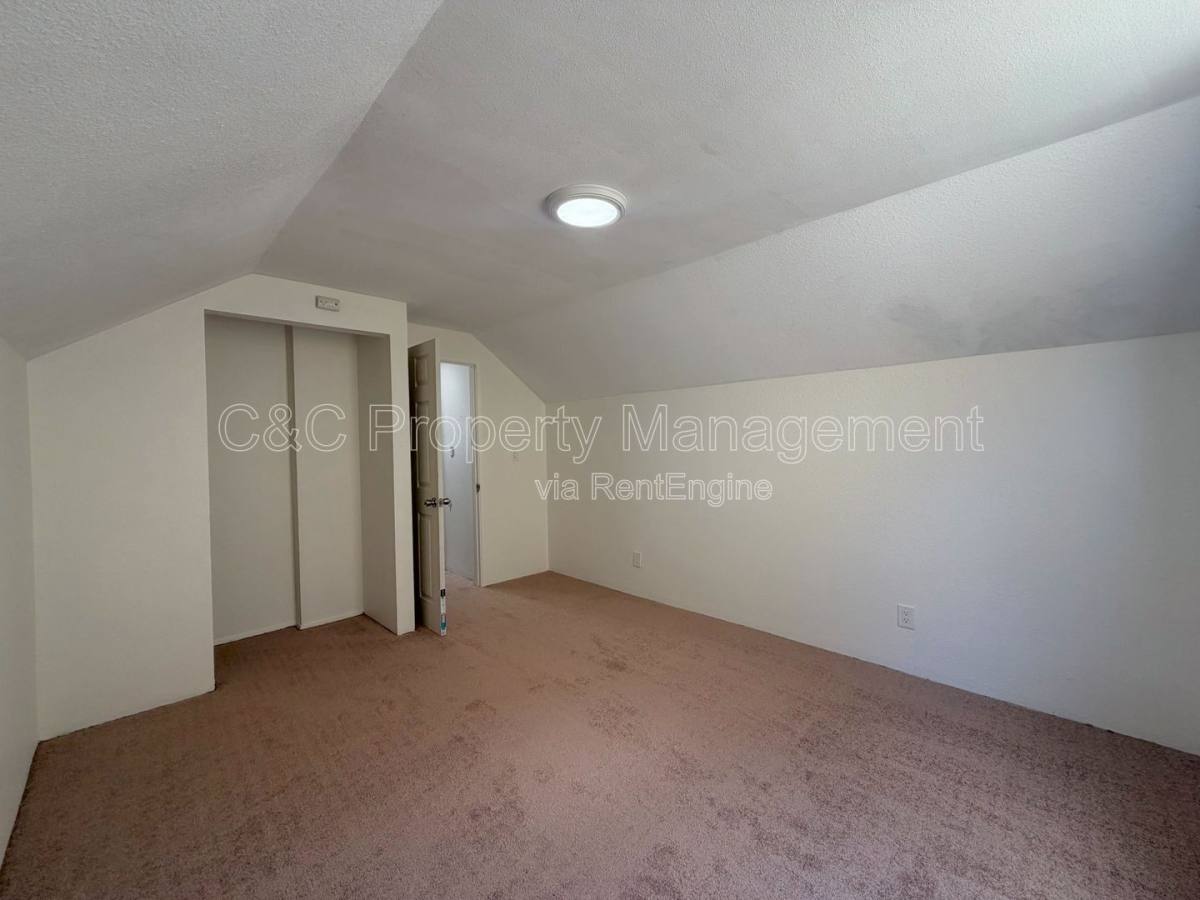 House for rent at 1862 Hanford Dr, San Diego, CA 92111