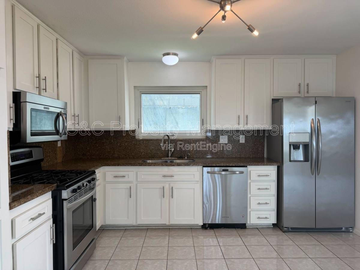 House for rent at 1862 Hanford Dr, San Diego, CA 92111
