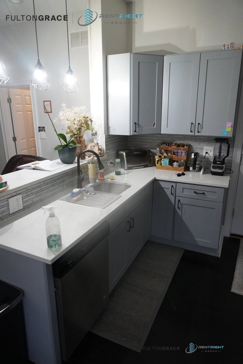 Apartment for rent at 2031 W 23rd St #2, Chicago, IL 60608