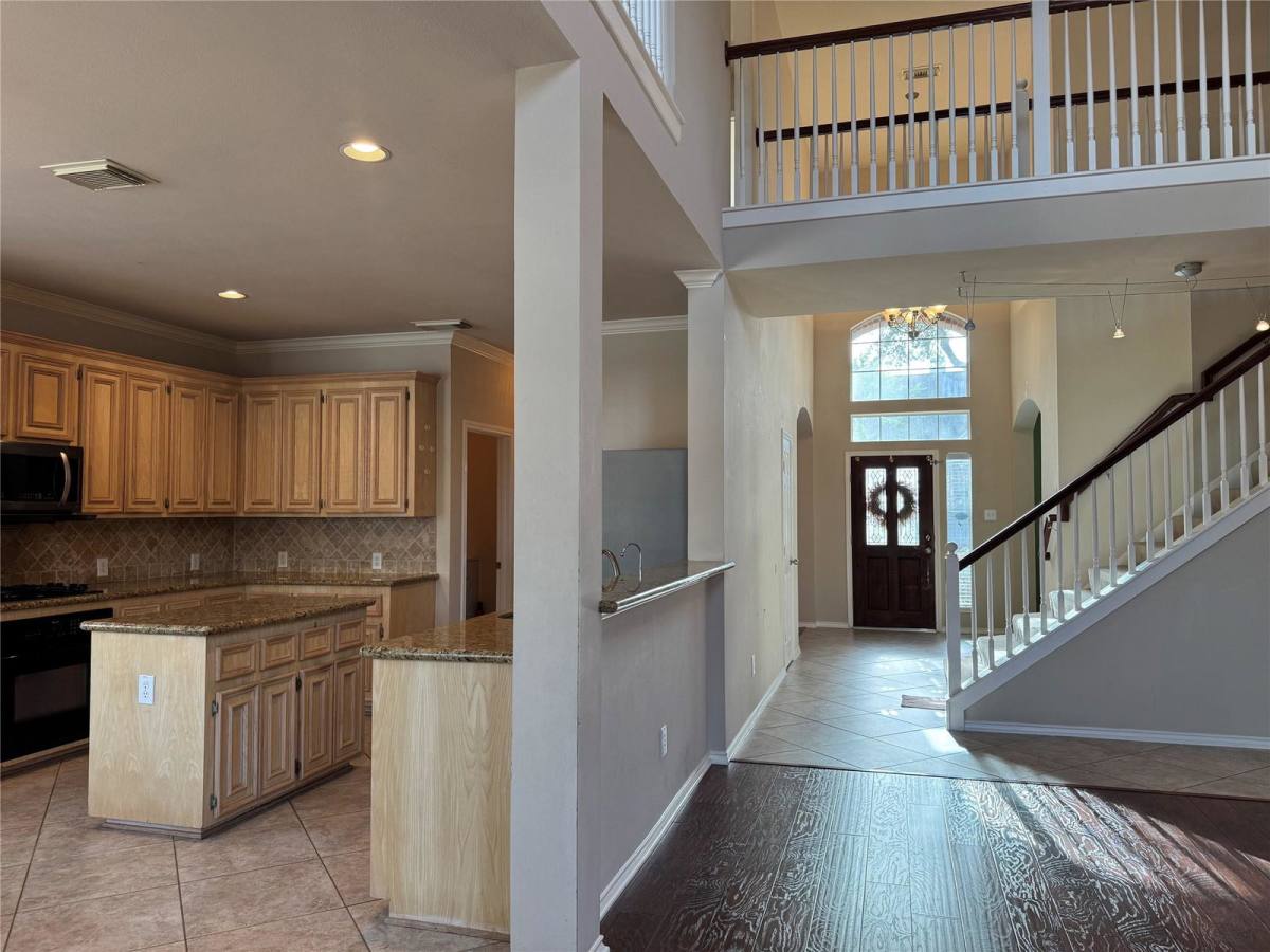 House for rent at 2313 Echo Harbor Dr, Pearland, TX 77584