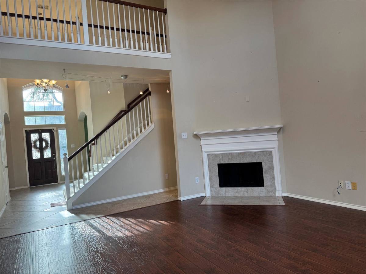 House for rent at 2313 Echo Harbor Dr, Pearland, TX 77584