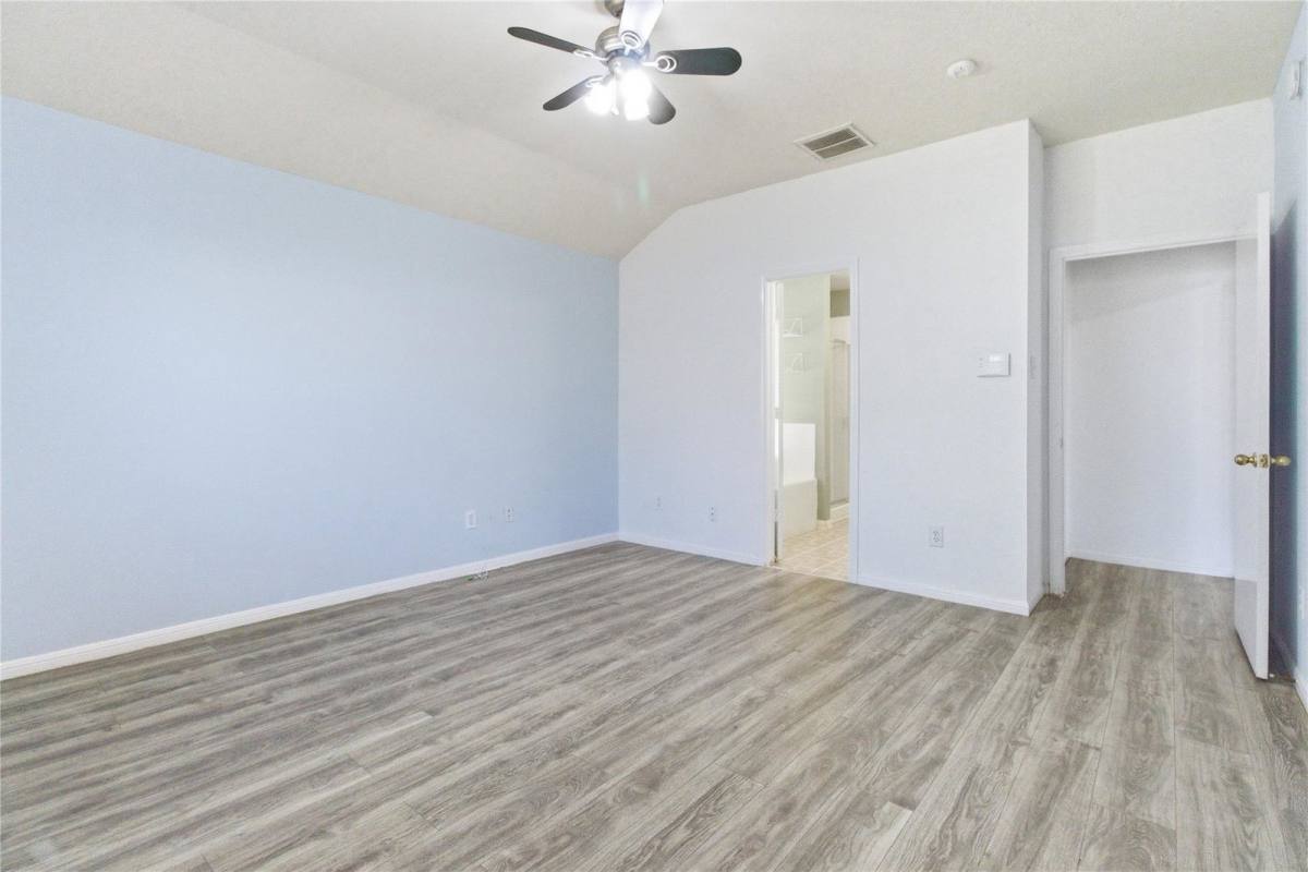 House for rent at 3932 Teal Run Place Court, Fresno, TX 77545