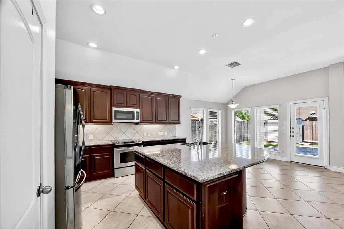 House for rent at 13605 Summer Cloud Lane, Pearland, TX 77584