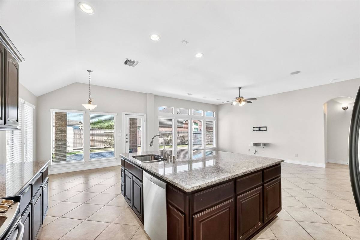 House for rent at 13605 Summer Cloud Lane, Pearland, TX 77584
