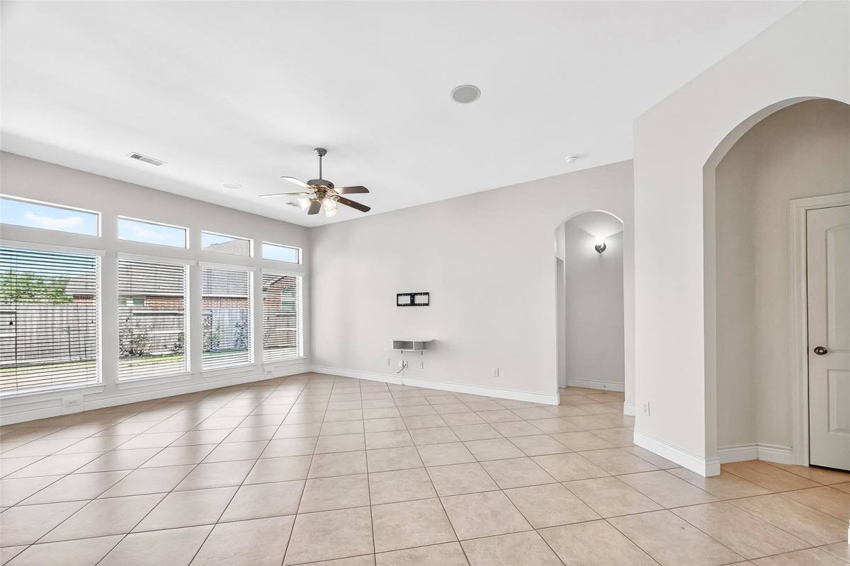 House for rent at 13605 Summer Cloud Lane, Pearland, TX 77584