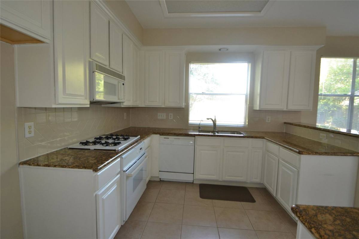 House for rent at 15408 Amesbury Lane, Sugar Land, TX 77478