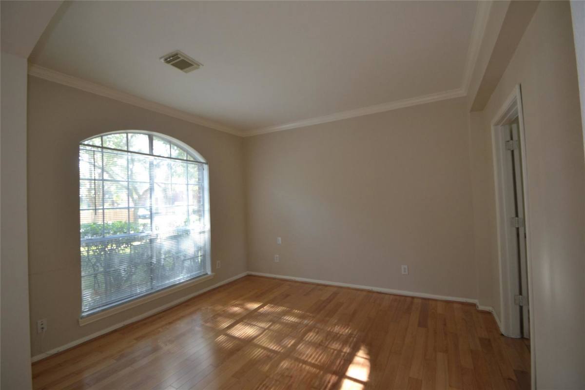 House for rent at 15408 Amesbury Lane, Sugar Land, TX 77478