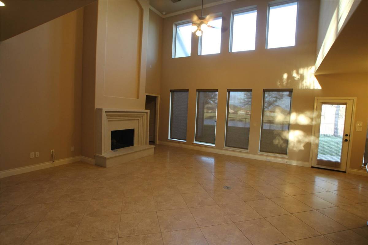 House for rent at 1997 Biscayne Lake Dr, Pearland, TX 77584