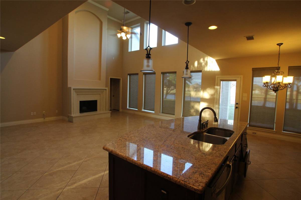 House for rent at 1997 Biscayne Lake Dr, Pearland, TX 77584