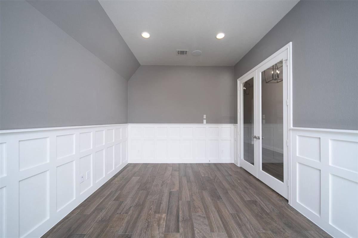 House for rent at 8705 Azalea Crossing Court, Missouri City, TX 77459