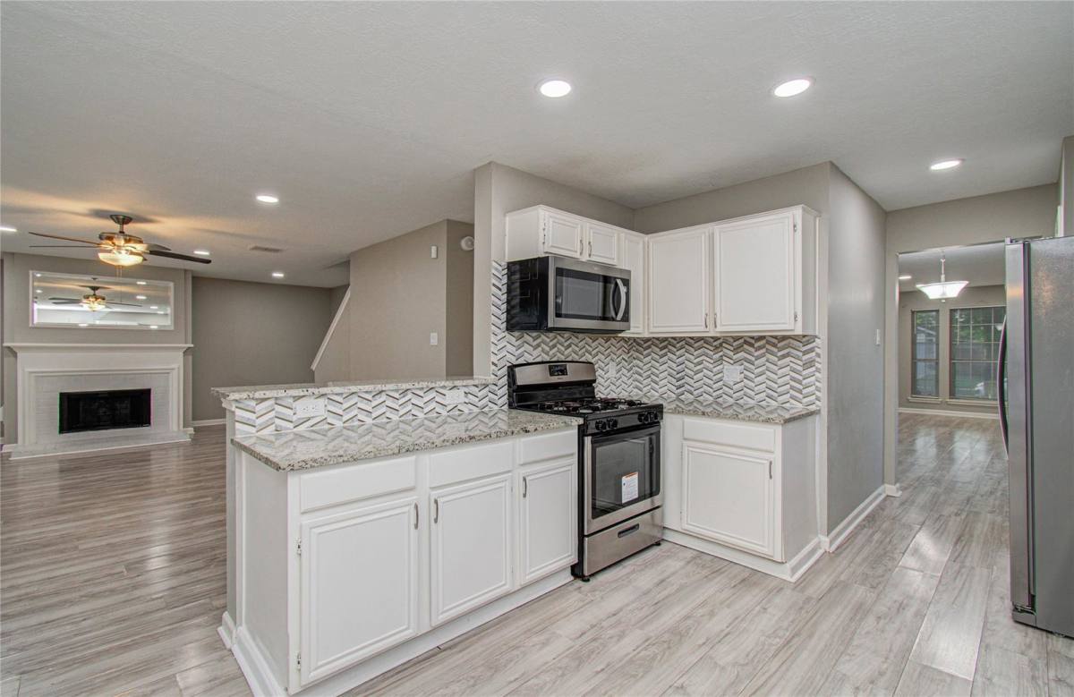 House for rent at 2007 Village Park Dr, Missouri City, TX 77489