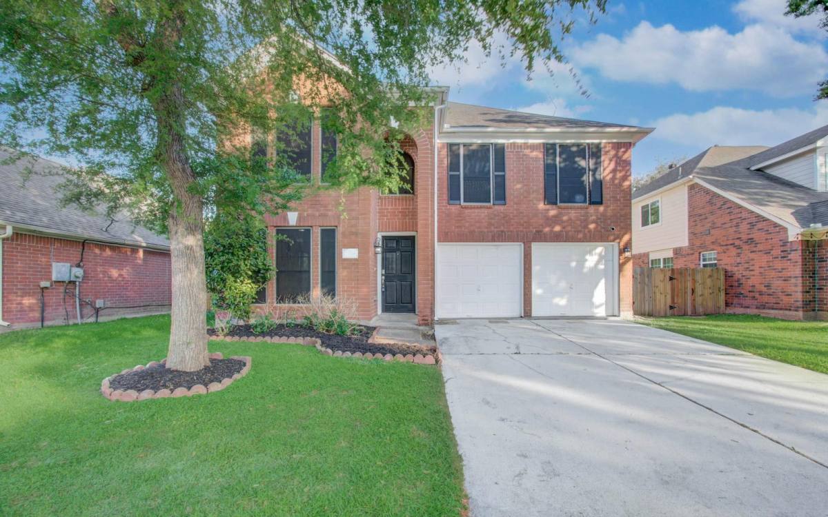 House for rent at 2007 Village Park Dr, Missouri City, TX 77489