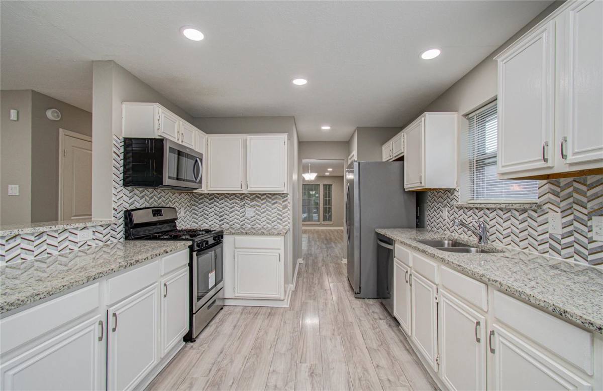 House for rent at 2007 Village Park Dr, Missouri City, TX 77489