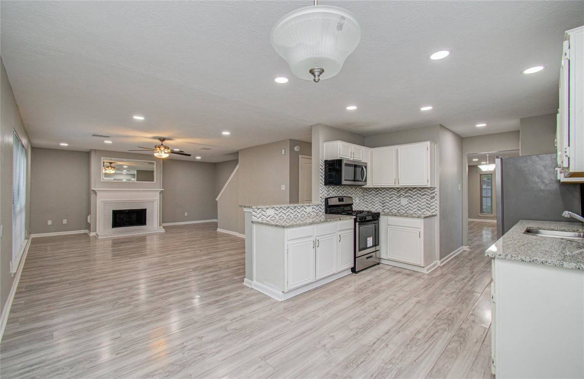 House for rent at 2007 Village Park Dr, Missouri City, TX 77489