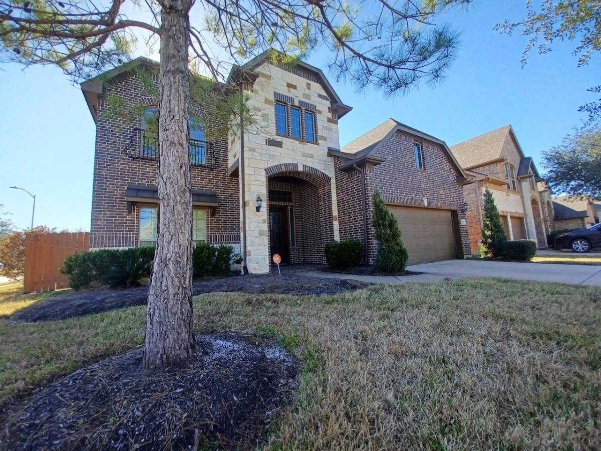 House for rent at 13104 Spear Trail Court, Rosharon, TX 77583