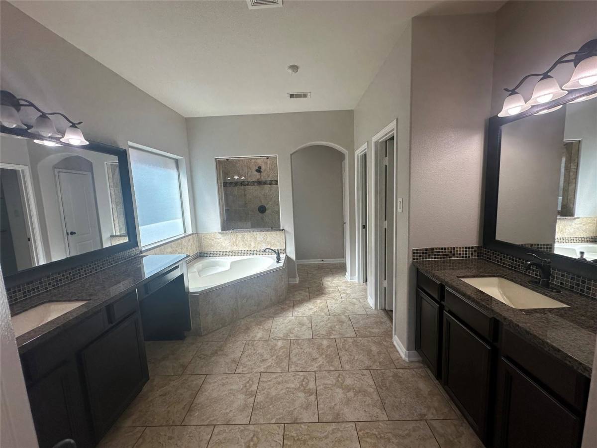House for rent at 13104 Spear Trail Court, Rosharon, TX 77583