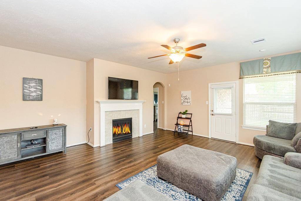 House for rent at 13604 May Pine Court, Rosharon, TX 77583