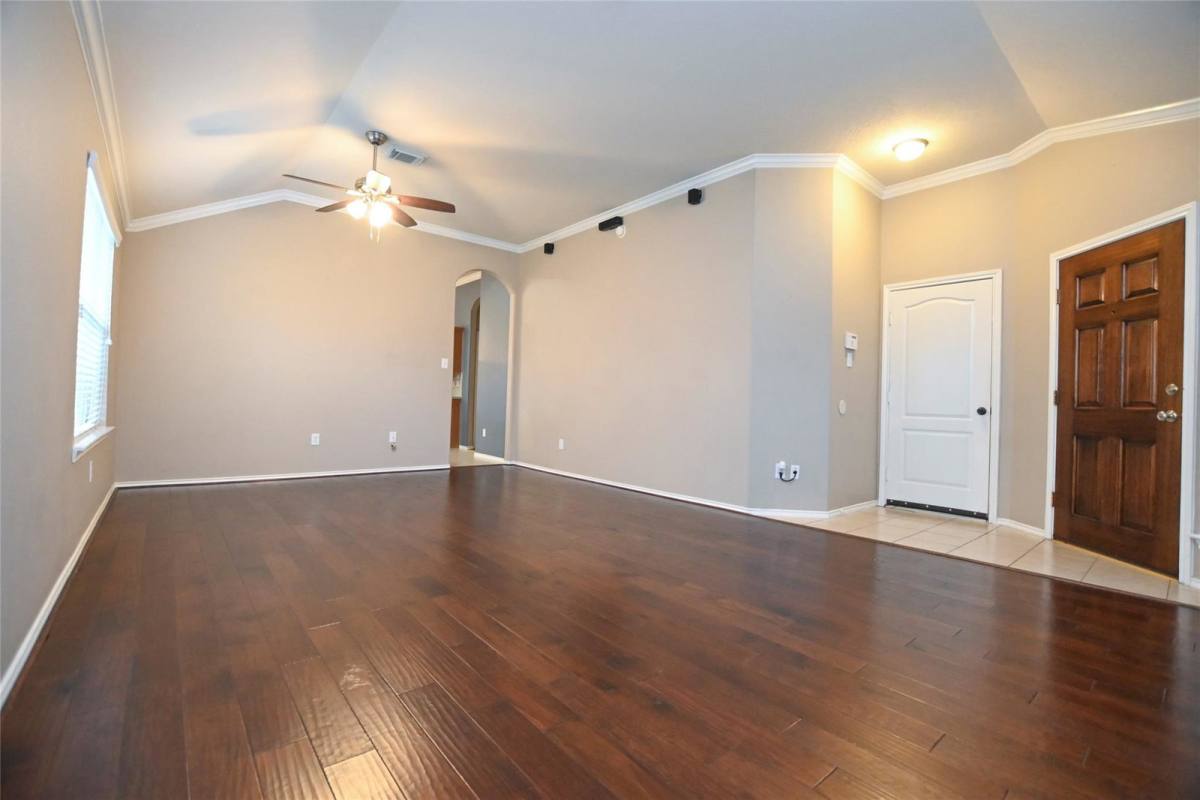 House for rent at 6107 Promenade Lane, Pearland, TX 77584