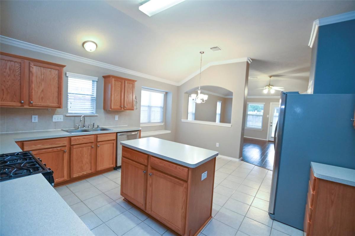House for rent at 6107 Promenade Lane, Pearland, TX 77584