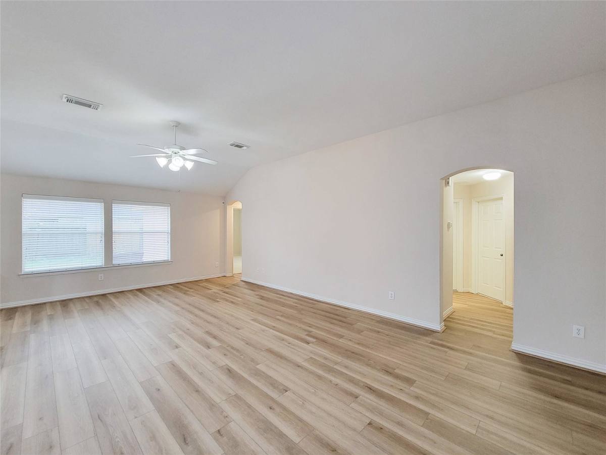 House for rent at 6808 Haley Court, Pearland, TX 77584