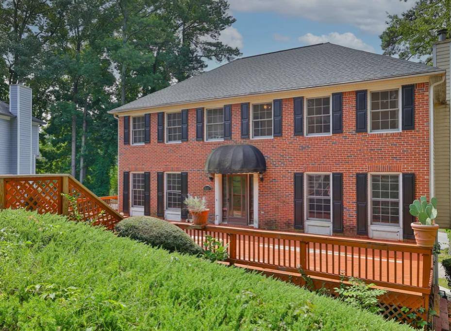 Apartment for rent at 6963 Whispering Oaks Court, Stone Mountain, GA 30087