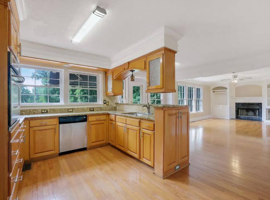 Apartment for rent at 6963 Whispering Oaks Court, Stone Mountain, GA 30087