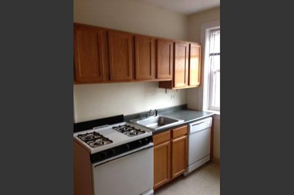 Apartment for rent at 4861 N Paulina, Chicago, IL 60640