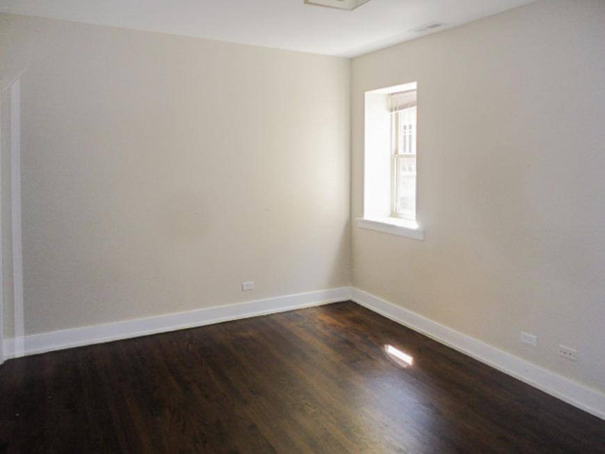 Apartment for rent at 5058 N Winchester #2E, Chicago, IL 60640