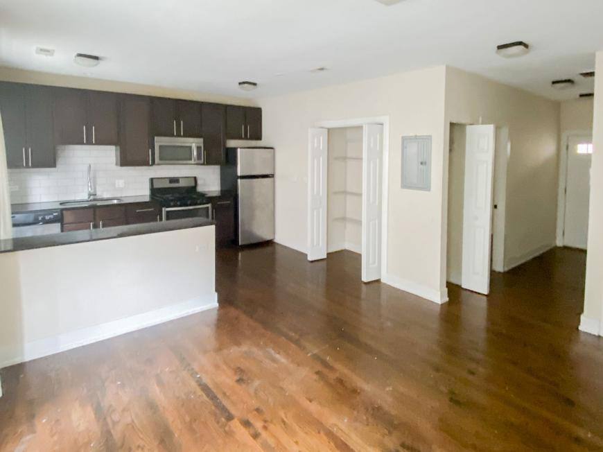 Apartment for rent at 5058 N Winchester #2E, Chicago, IL 60640
