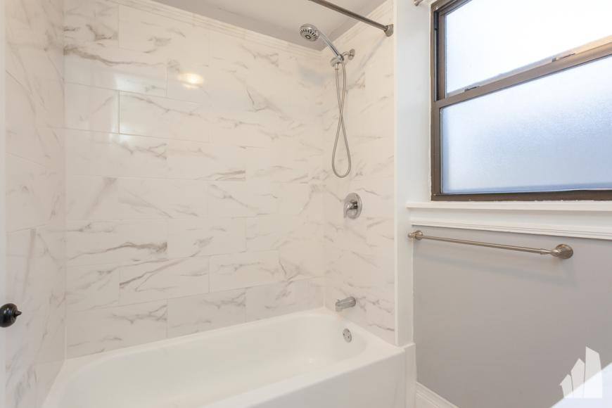 Apartment for rent at 3253 N Kenmore #1, Chicago, IL 60657