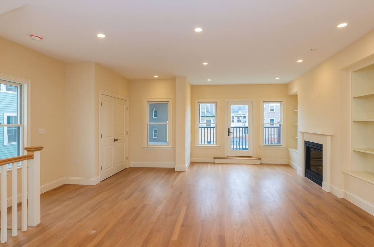 Apartment for rent at 122 Tremont St #1, Brighton, MA 02135