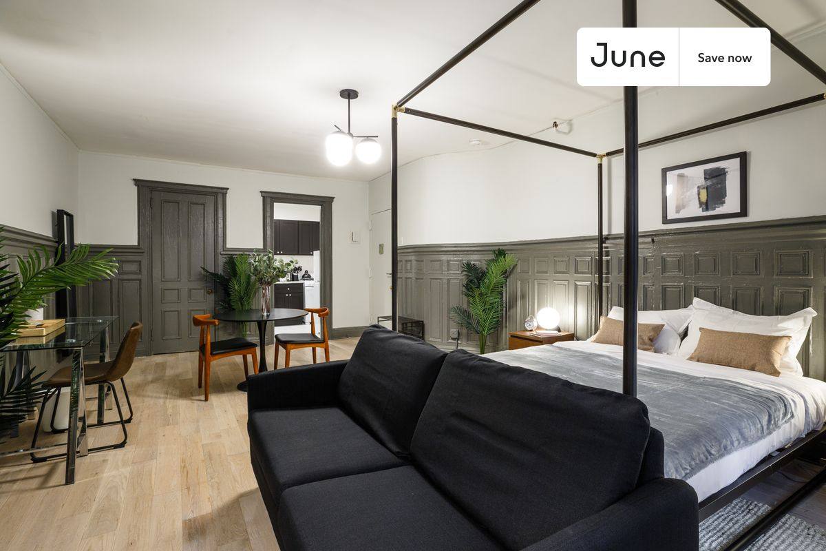 Apartment for rent at 154 W 76th St #A, New York, NY 10023