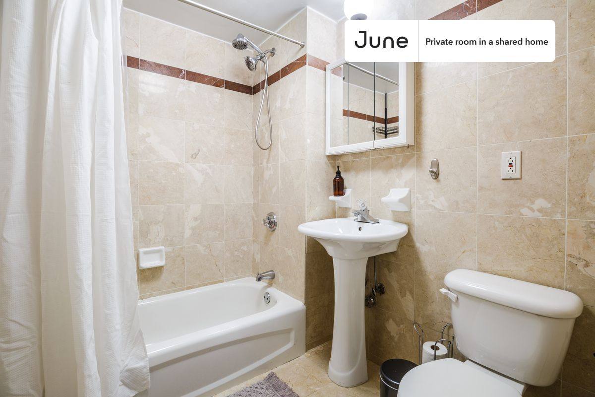 Apartment for rent at 375 E 10th St, New York, NY 10009
