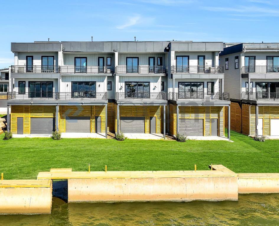 Townhouse for rent at 4413 Anthony Court Lane, Seabrook, TX 77586