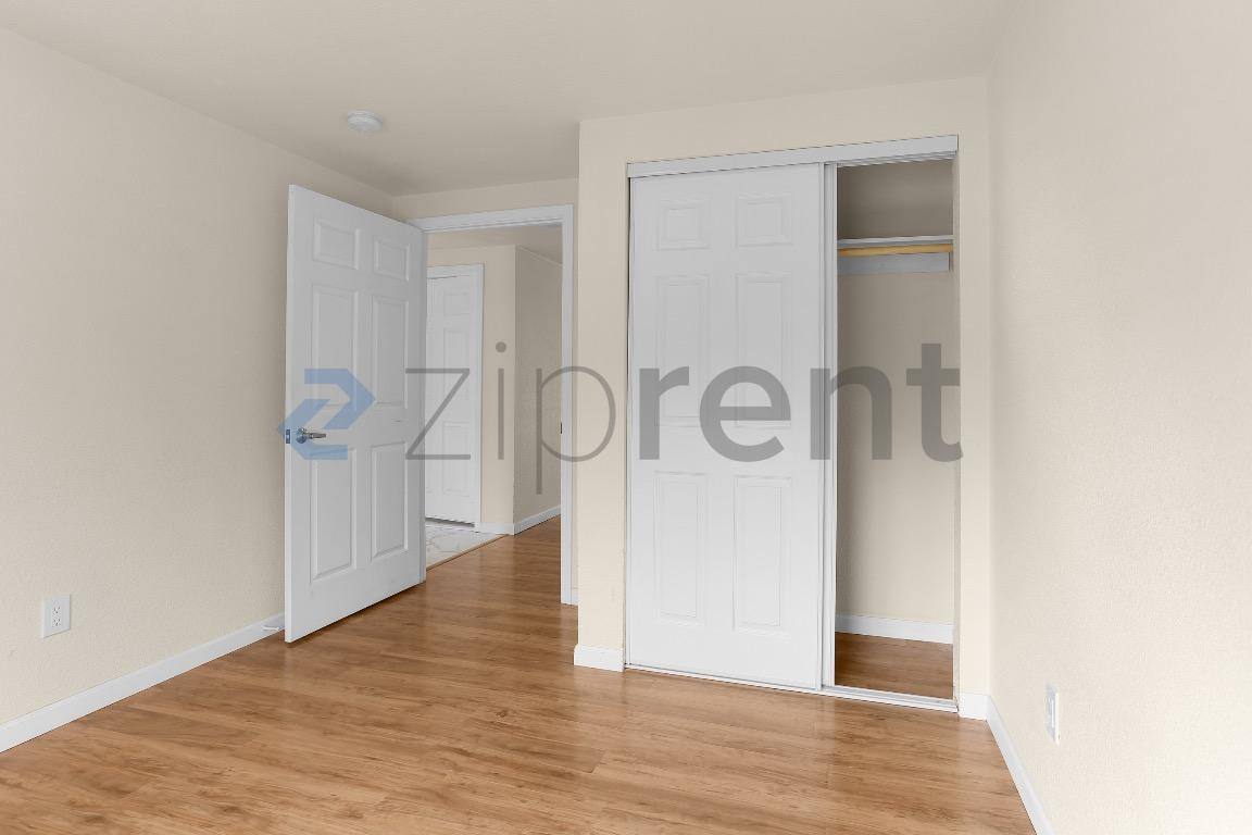 House for rent at 1413 12th St NE #B, Auburn, WA 98002
