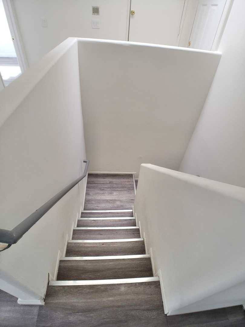 Apartment for rent at 11045 Moorpark St #201, North Hollywood, CA 91602