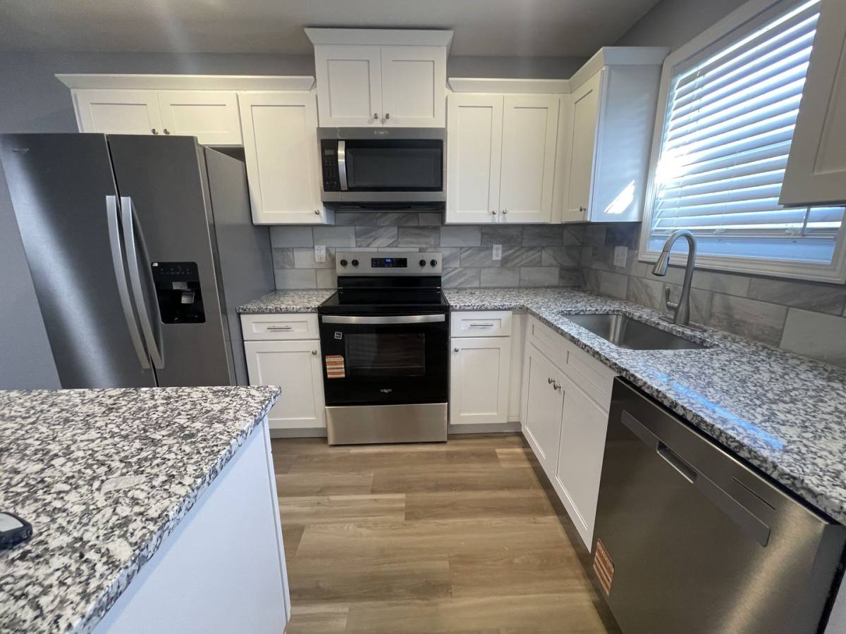 House for rent at 10 C St, Kimberling City, MO 65686