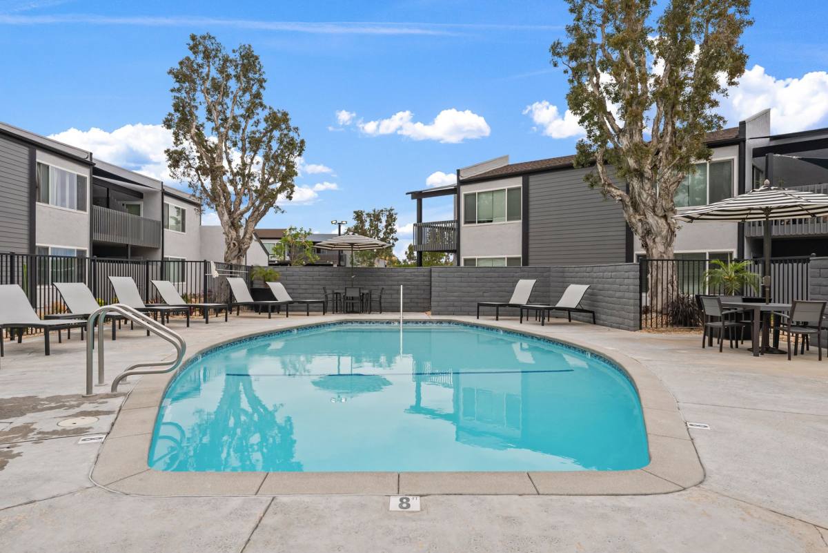 Apartment for rent at 14221 Edwards St, Westminster, CA 92683