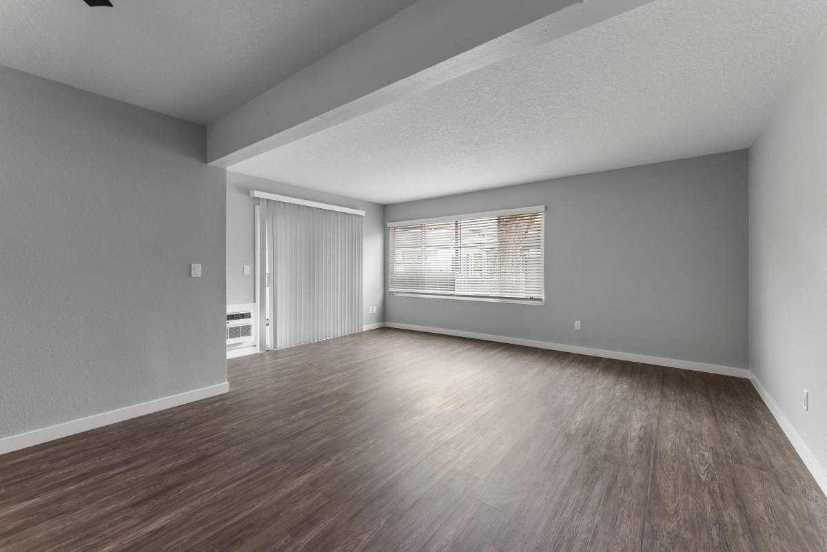 Apartment for rent at 14221 Edwards St, Westminster, CA 92683