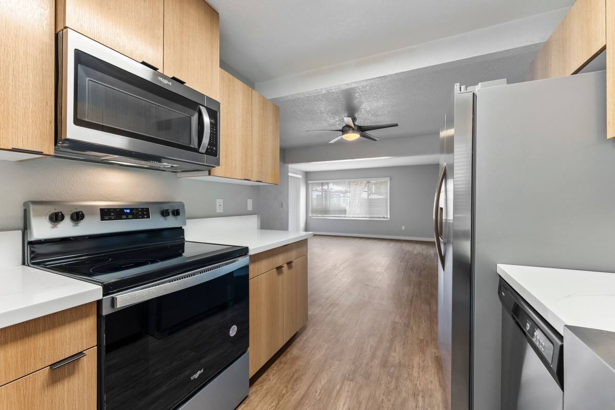 Apartment for rent at 14221 Edwards St, Westminster, CA 92683