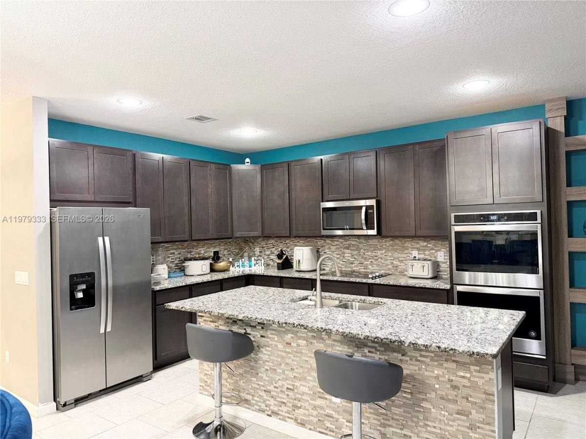 House for rent at 445 NW 36th Ave, Pompano Beach, FL 33069