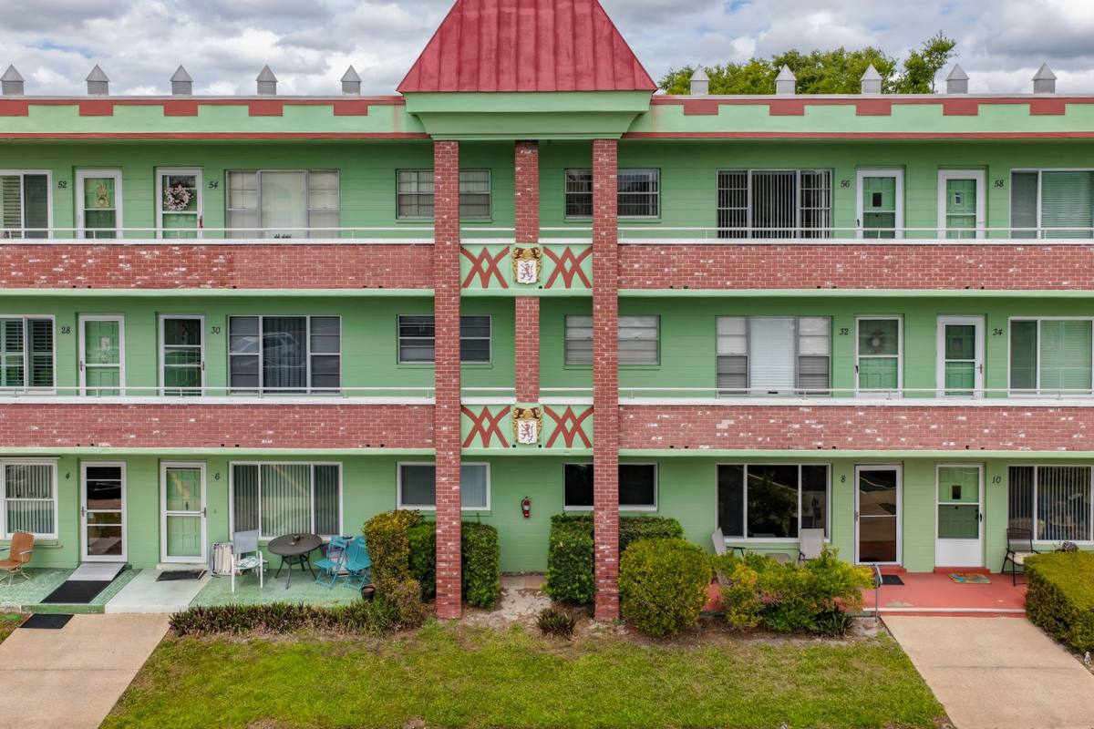 Apartment for rent at 2358 Ecuadorian Way, Clearwater, FL 33763