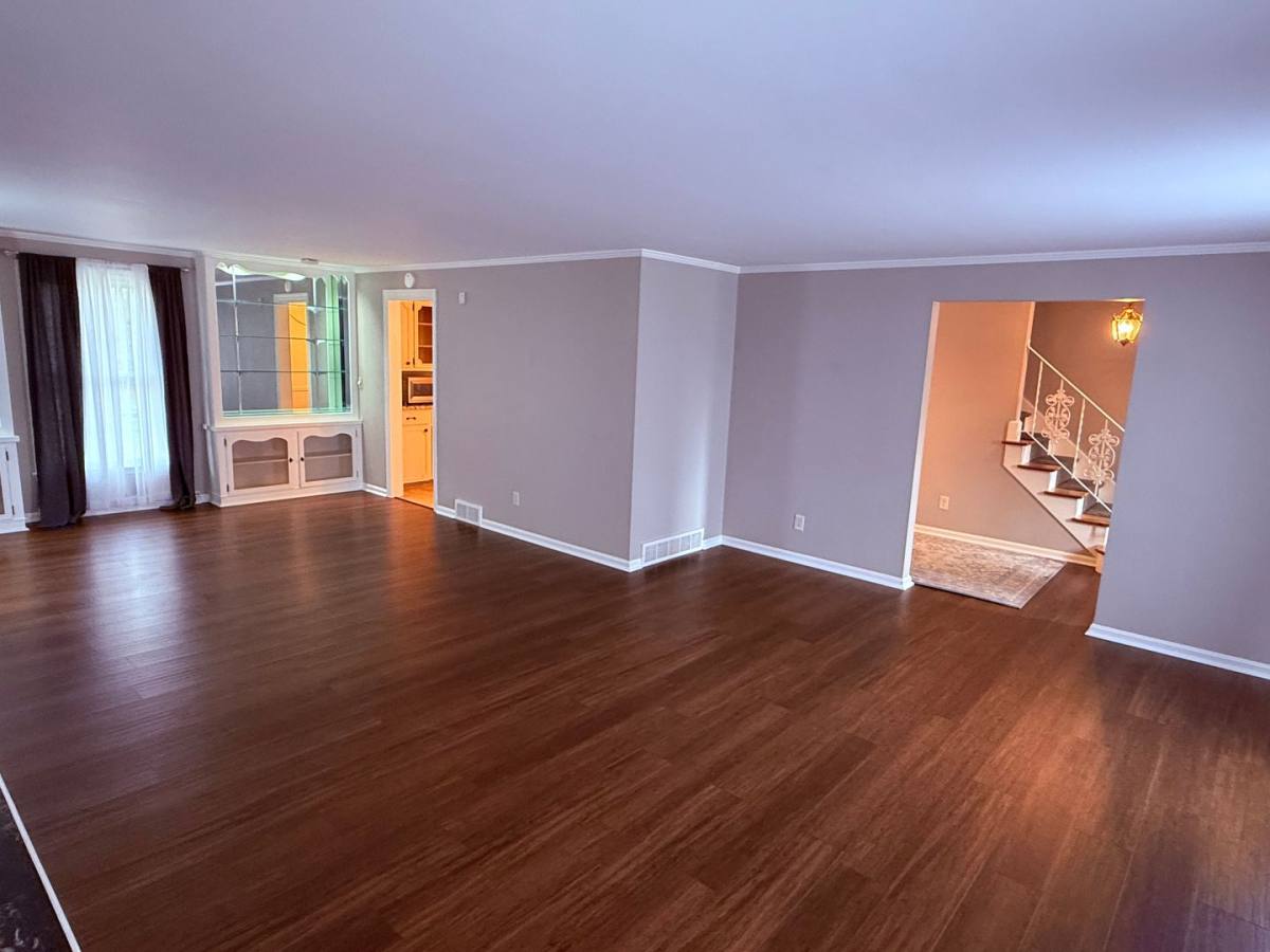 House for rent at 1800 Amarillo St NW, North Canton, OH 44720