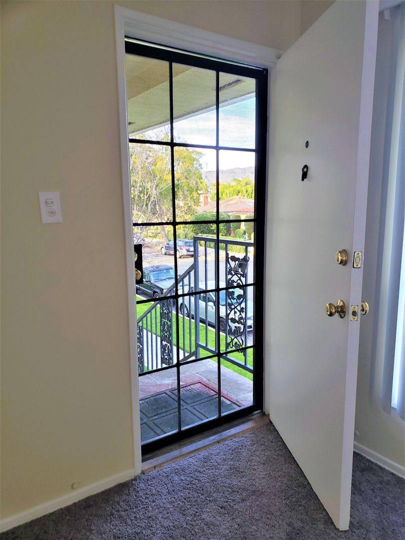 Apartment for rent at 607 N Florence St, Burbank, CA 91505